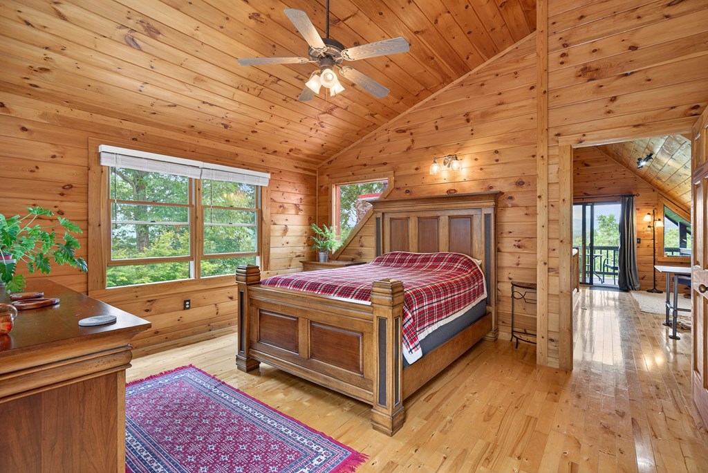 40 Foxfire Lane