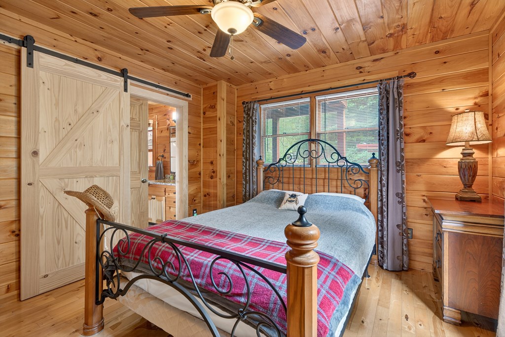 40 Foxfire Lane