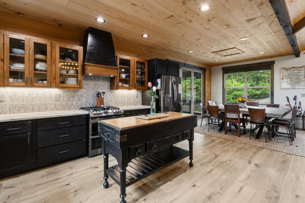 254 Leatherwood Mountain Road