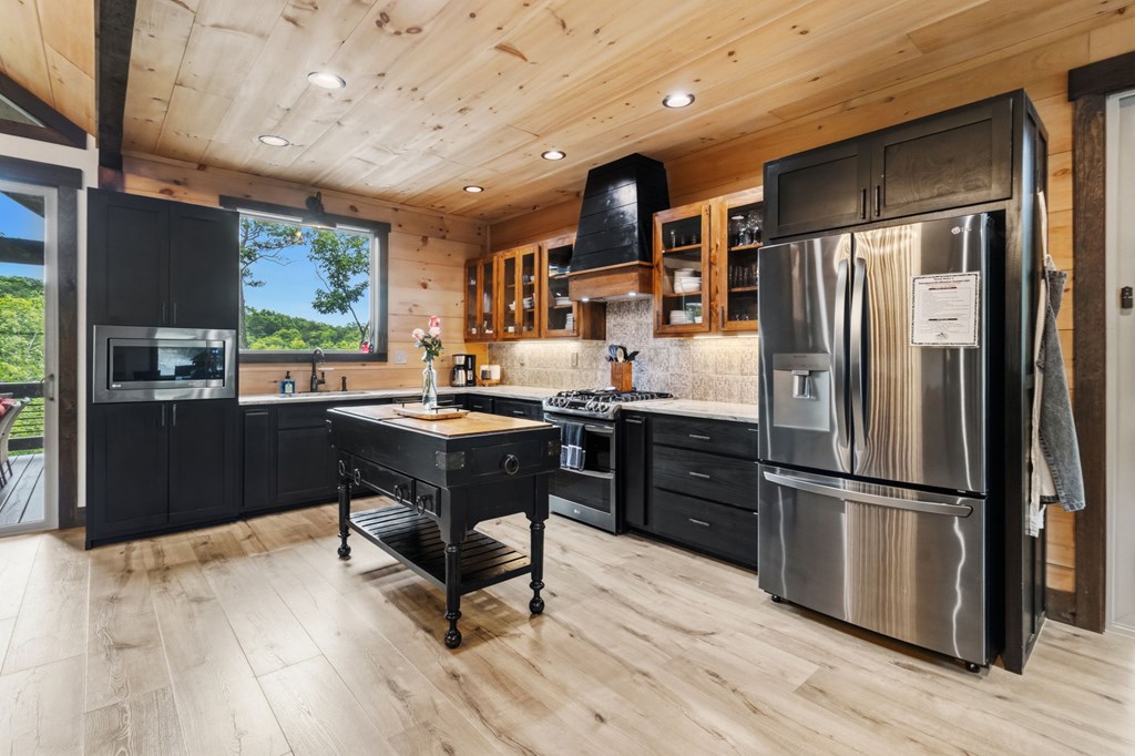 254 Leatherwood Mountain Road