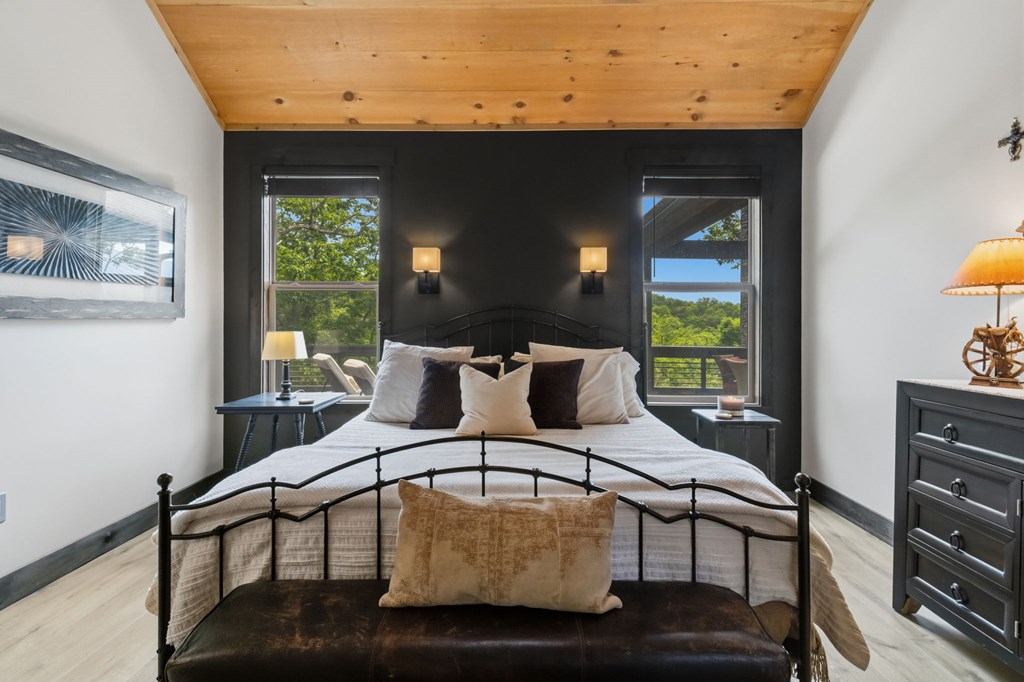 254 Leatherwood Mountain Road