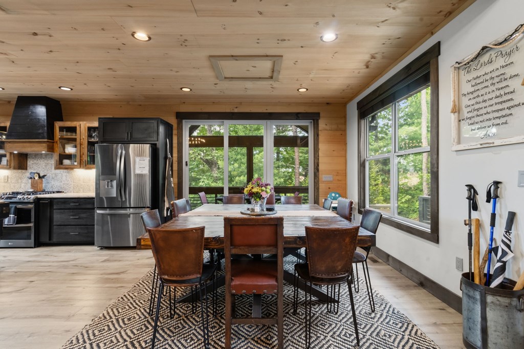 254 Leatherwood Mountain Road