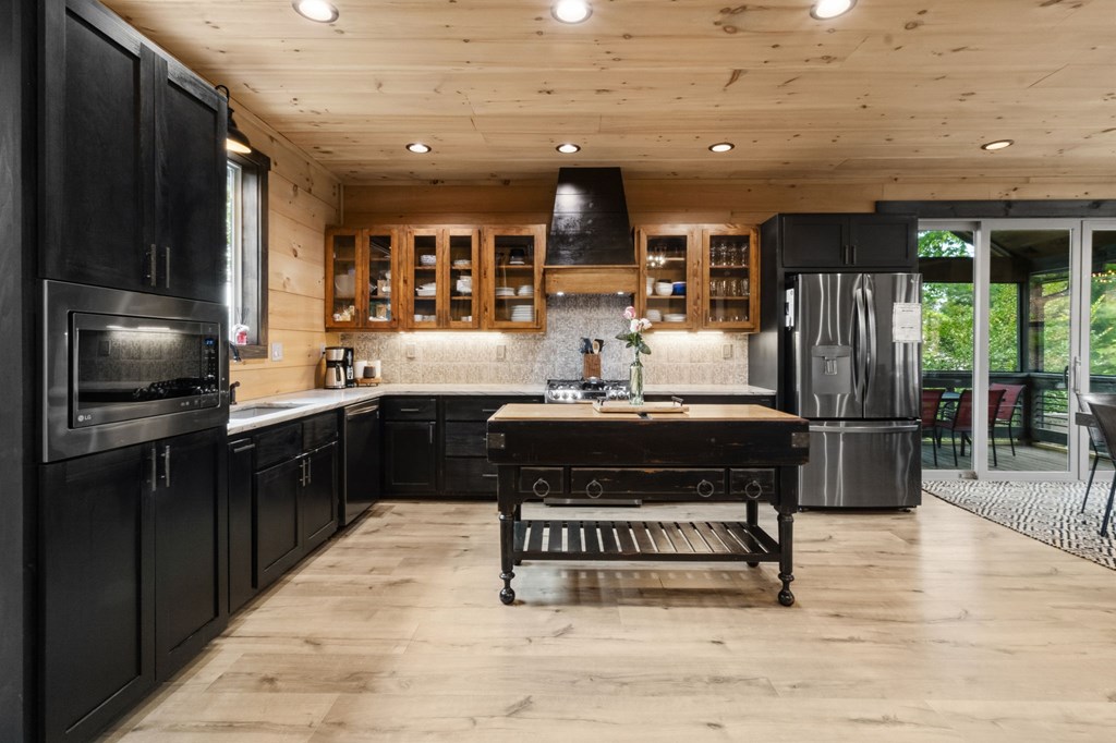 254 Leatherwood Mountain Road