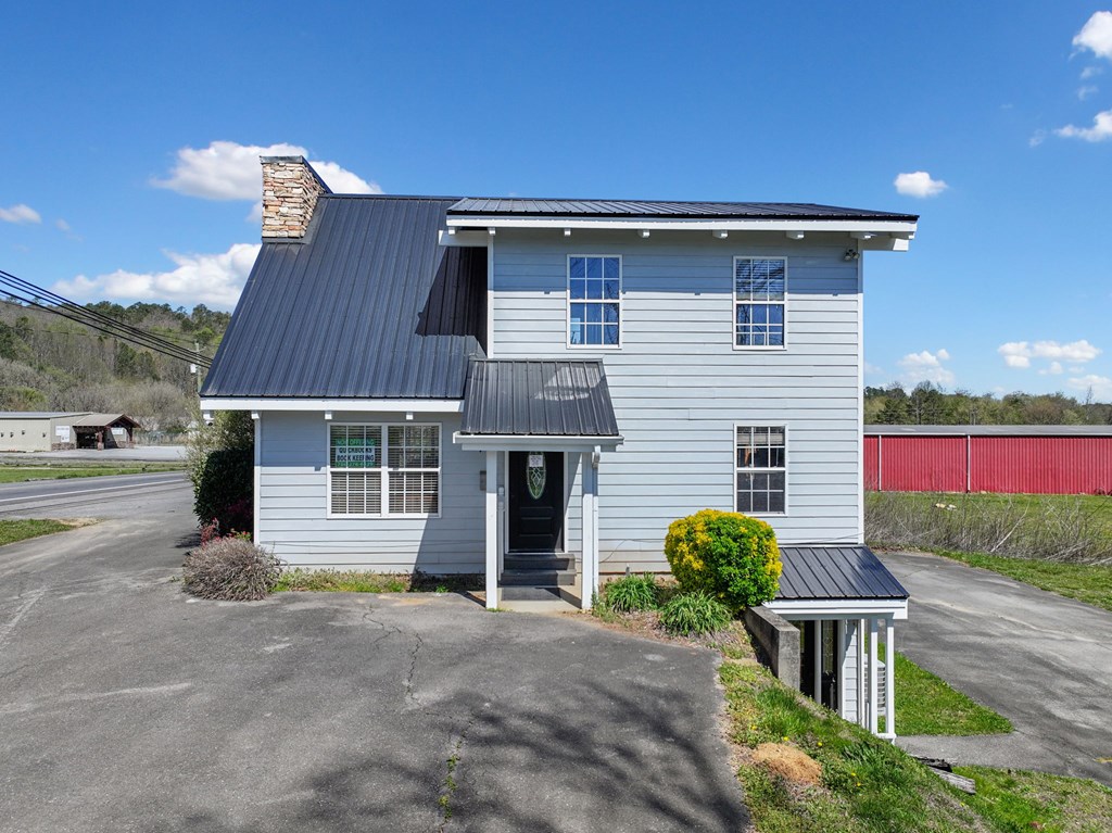 243 S Old Highway 5