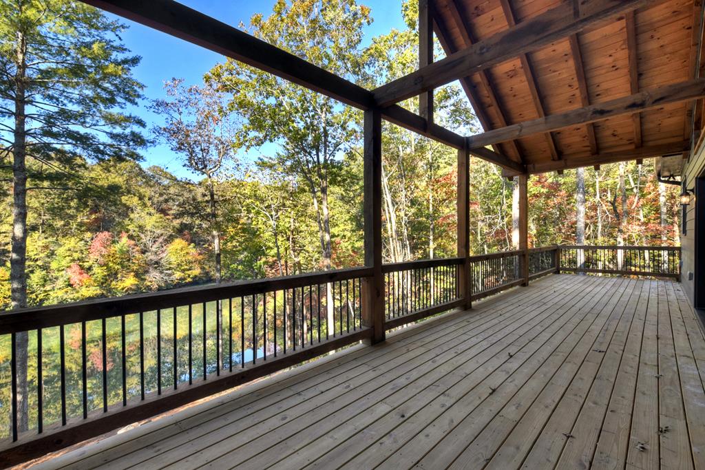 382 Pocaset Drive
