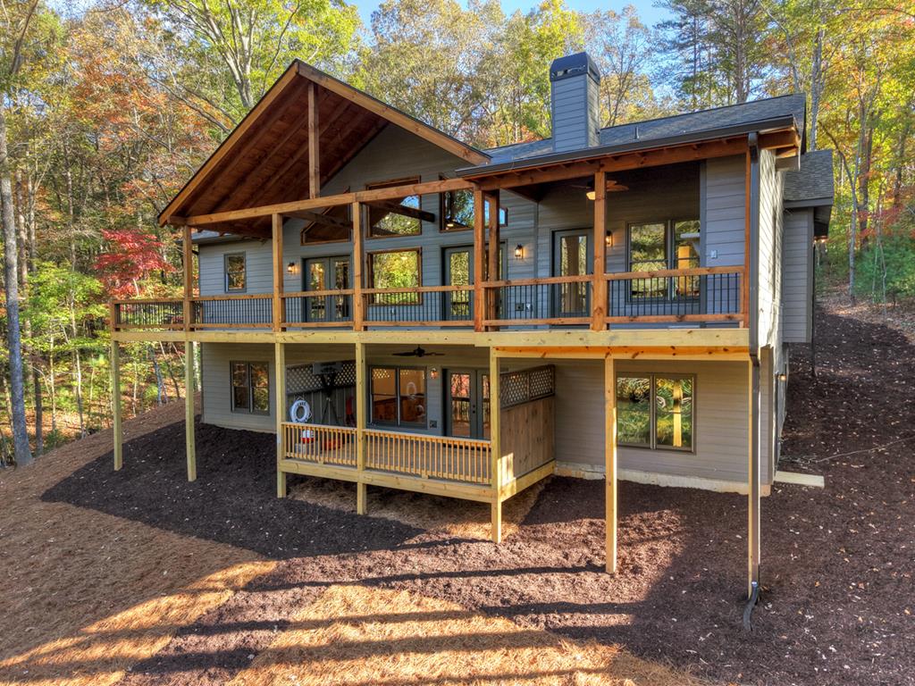 382 Pocaset Drive