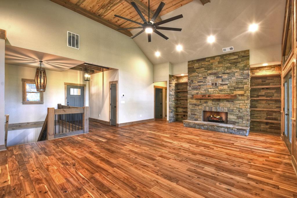 382 Pocaset Drive