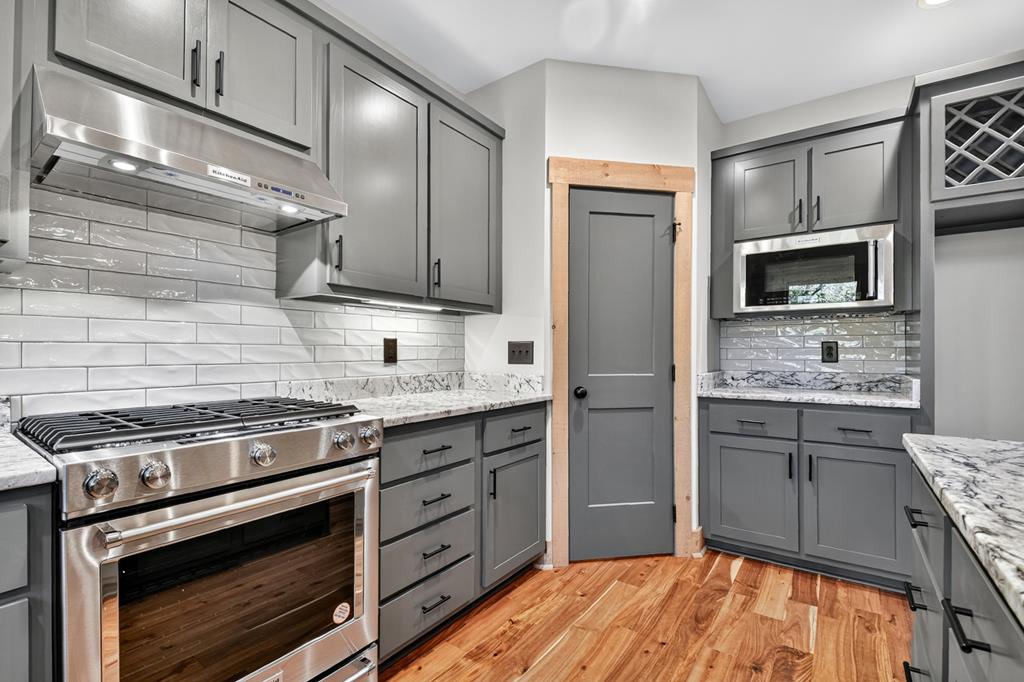382 Pocaset Drive