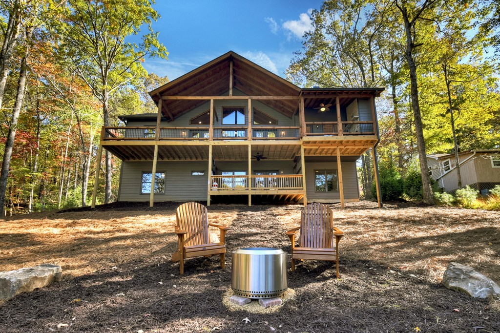 382 Pocaset Drive