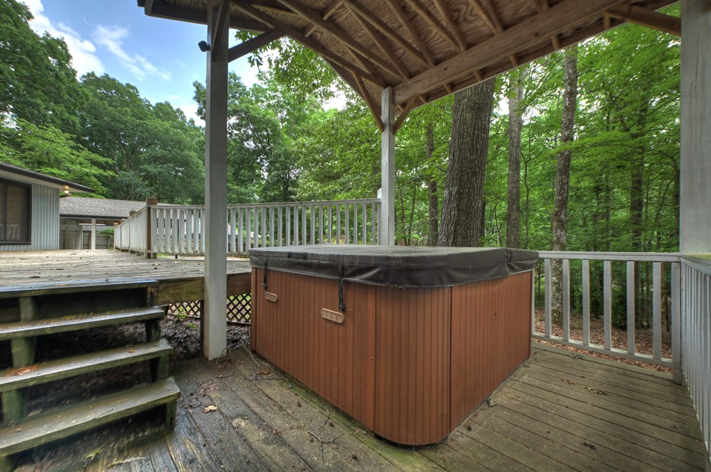 1076 Riverview Drive