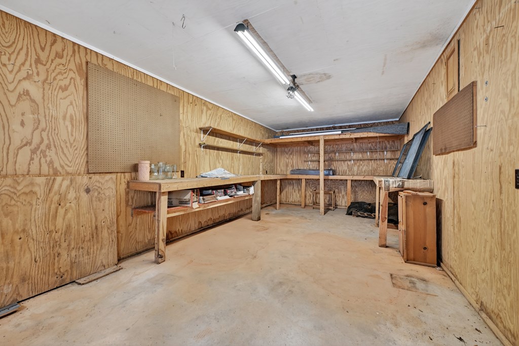 1076 Riverview Drive