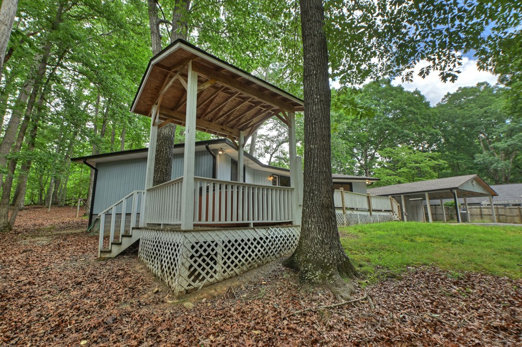 1076 Riverview Drive
