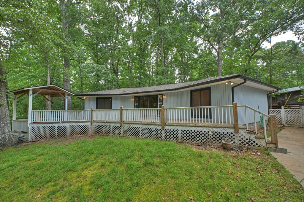 1076 Riverview Drive