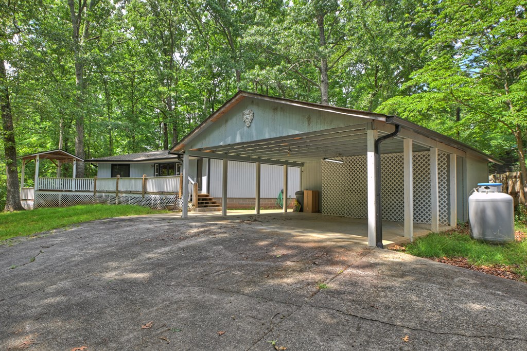 1076 Riverview Drive