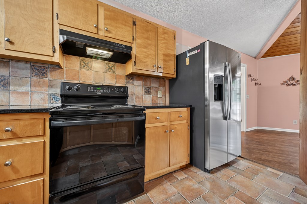 1076 Riverview Drive