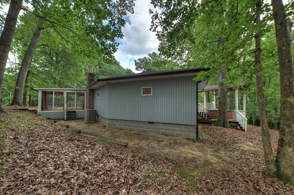1076 Riverview Drive