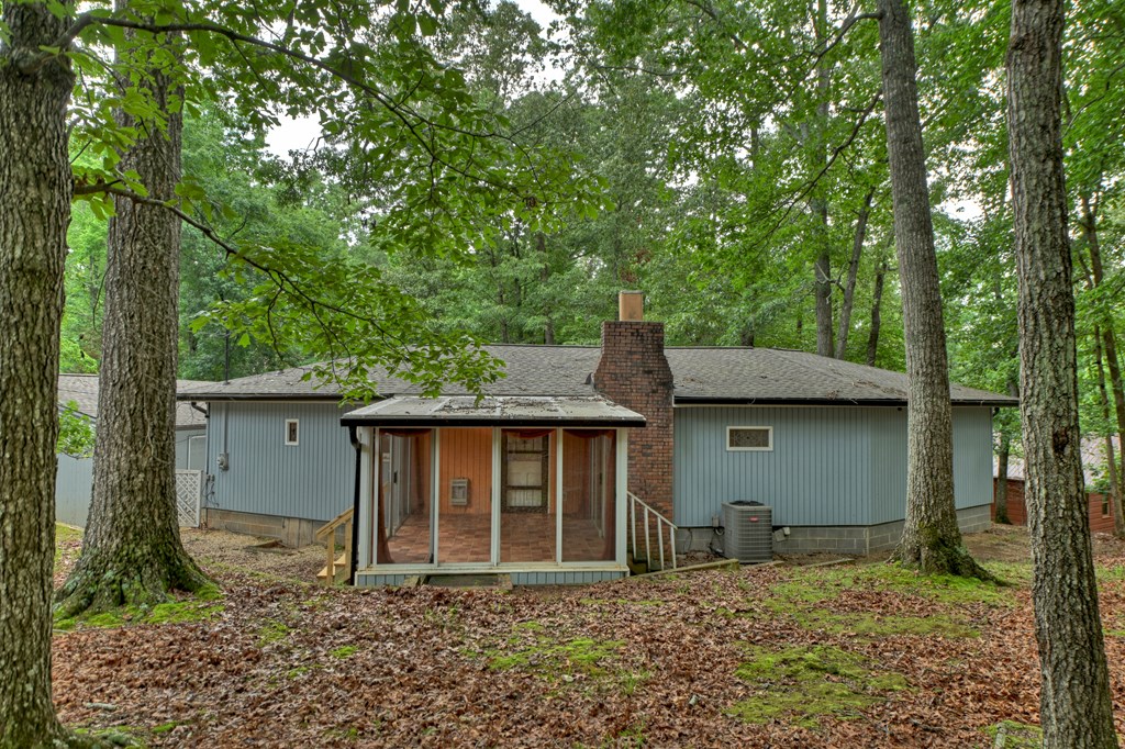 1076 Riverview Drive