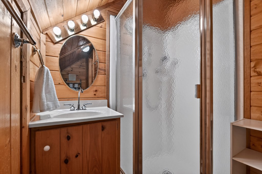 415 Walnut Mountain Road