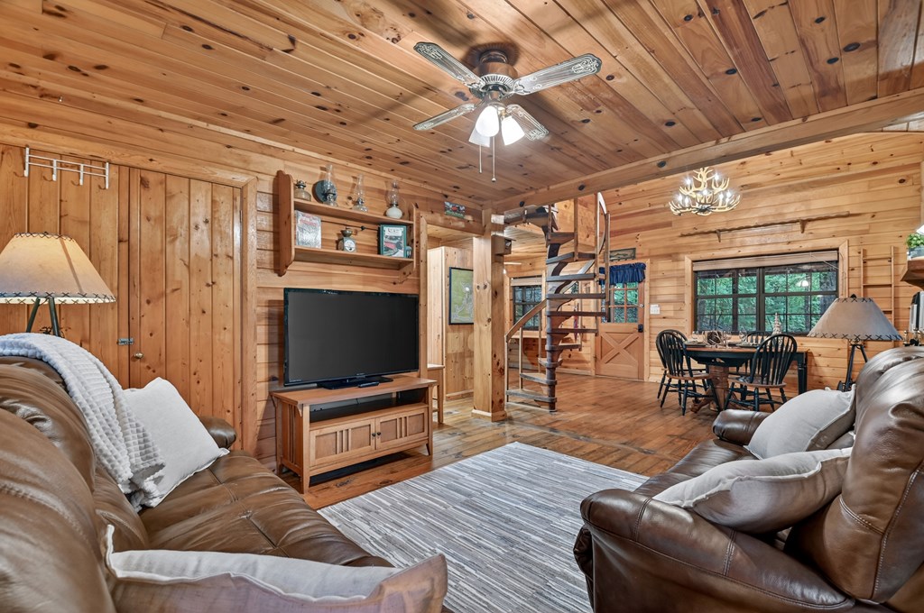 415 Walnut Mountain Road