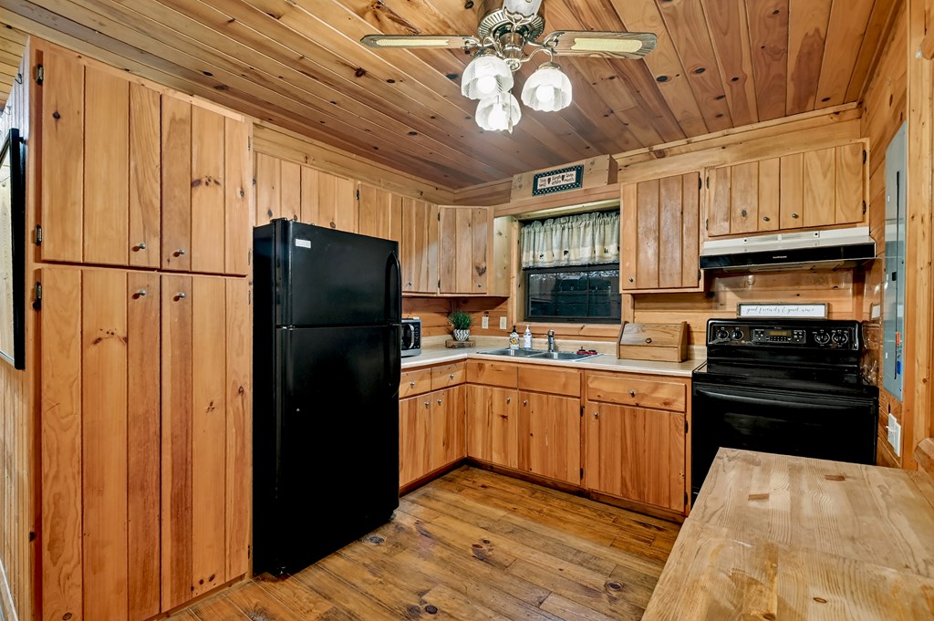 415 Walnut Mountain Road