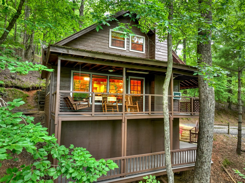 415 Walnut Mountain Road