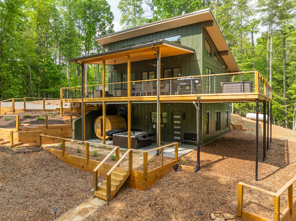 77 Hickory Lane
