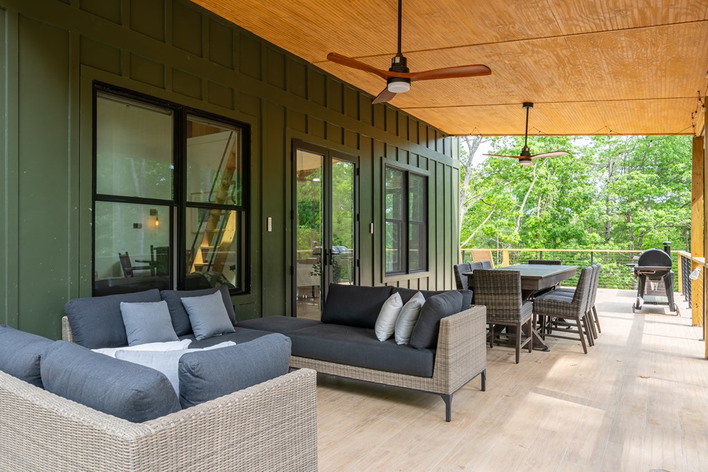77 Hickory Lane