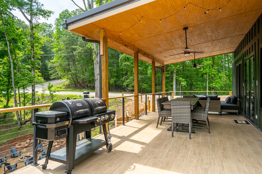 77 Hickory Lane