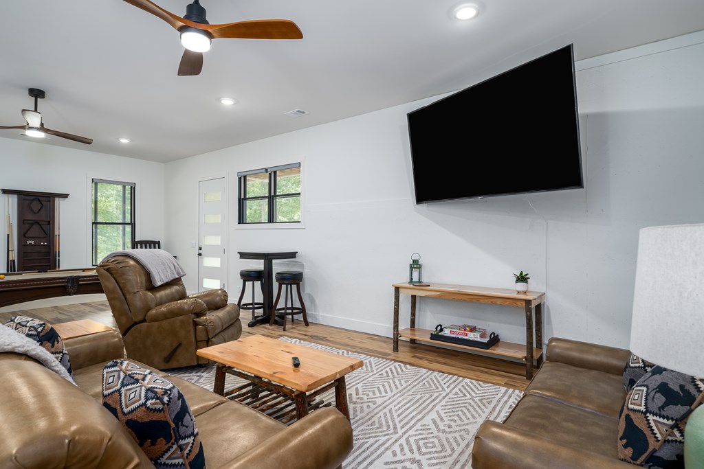 77 Hickory Lane
