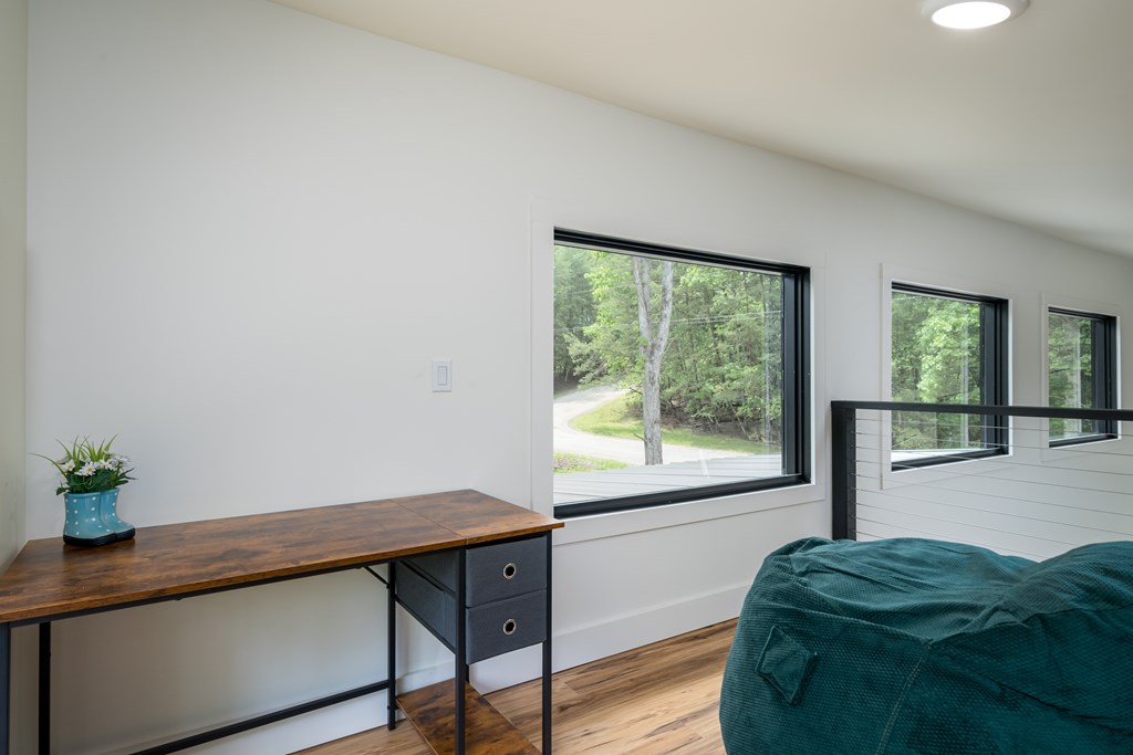 77 Hickory Lane