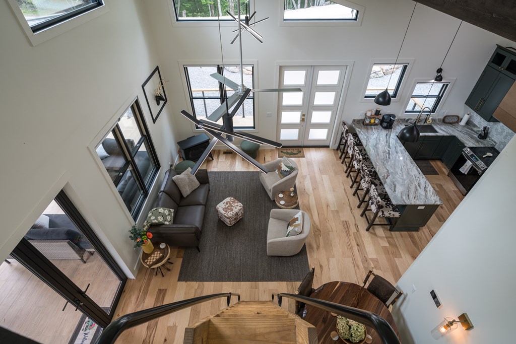 77 Hickory Lane