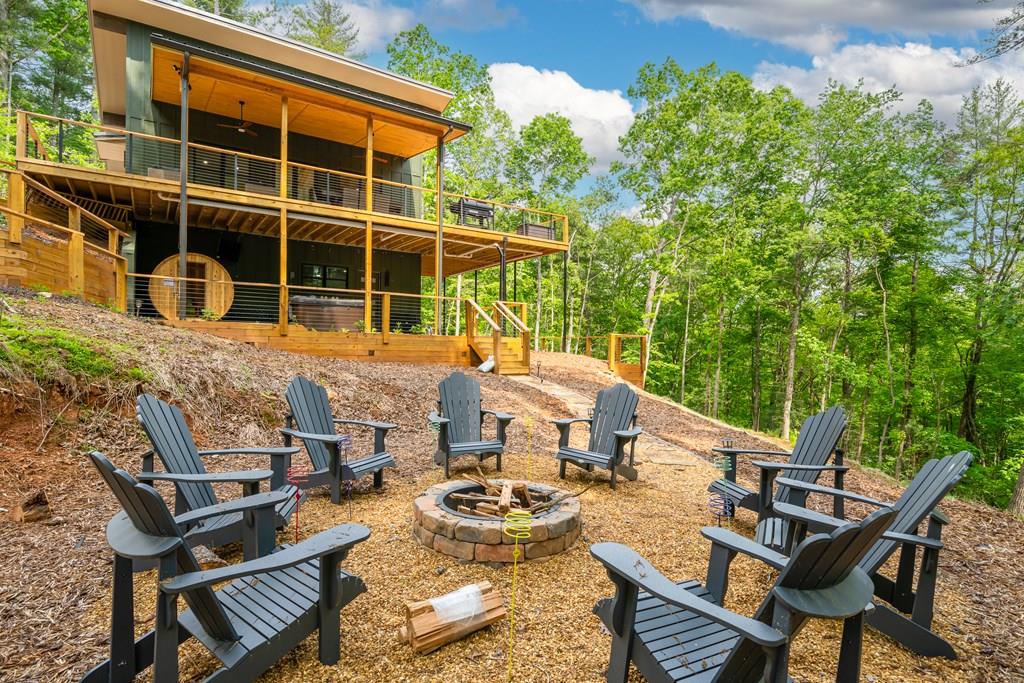 77 Hickory Lane