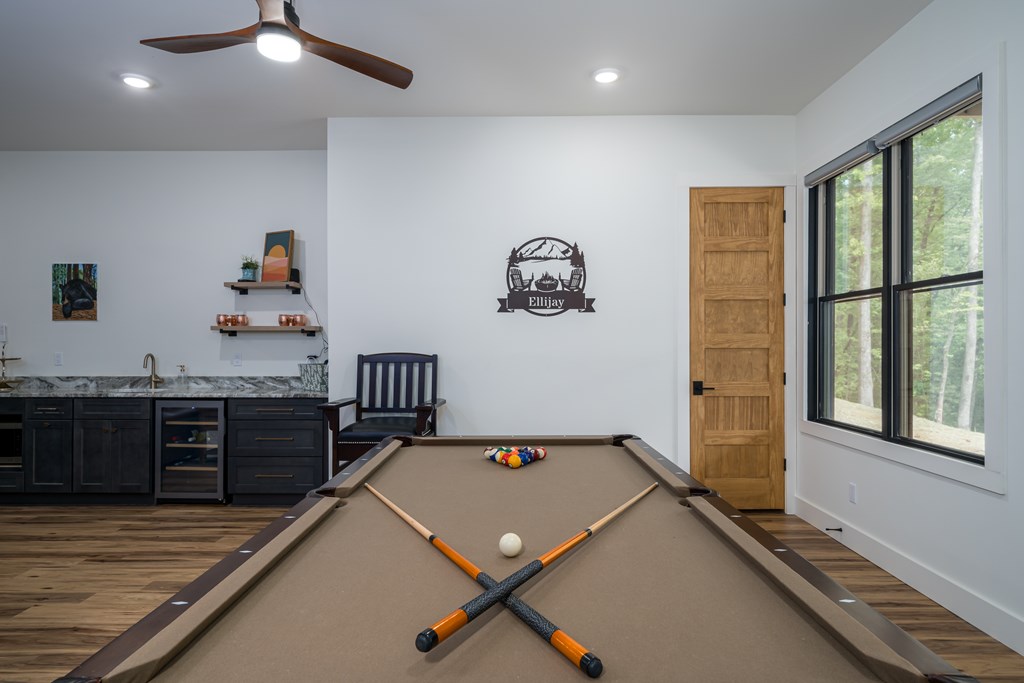 77 Hickory Lane