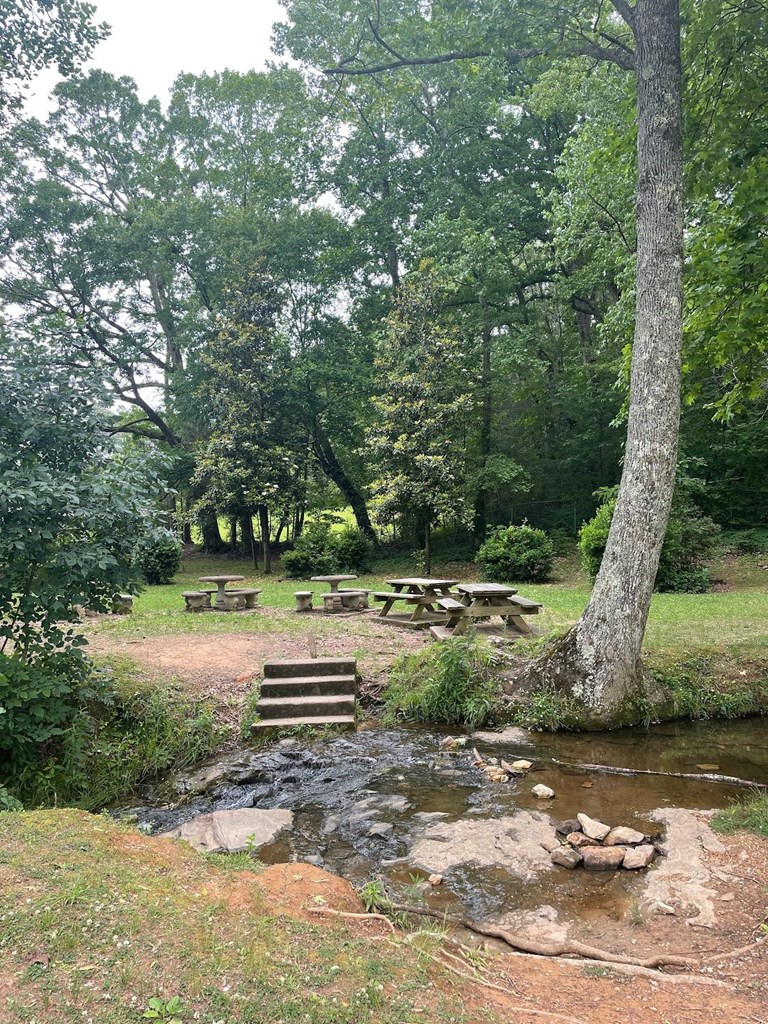 773 Fairview Road