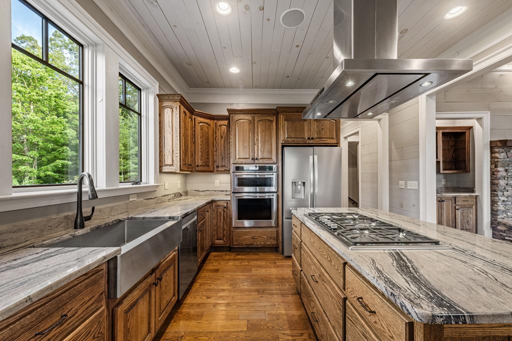 290 Old Anderson Creek