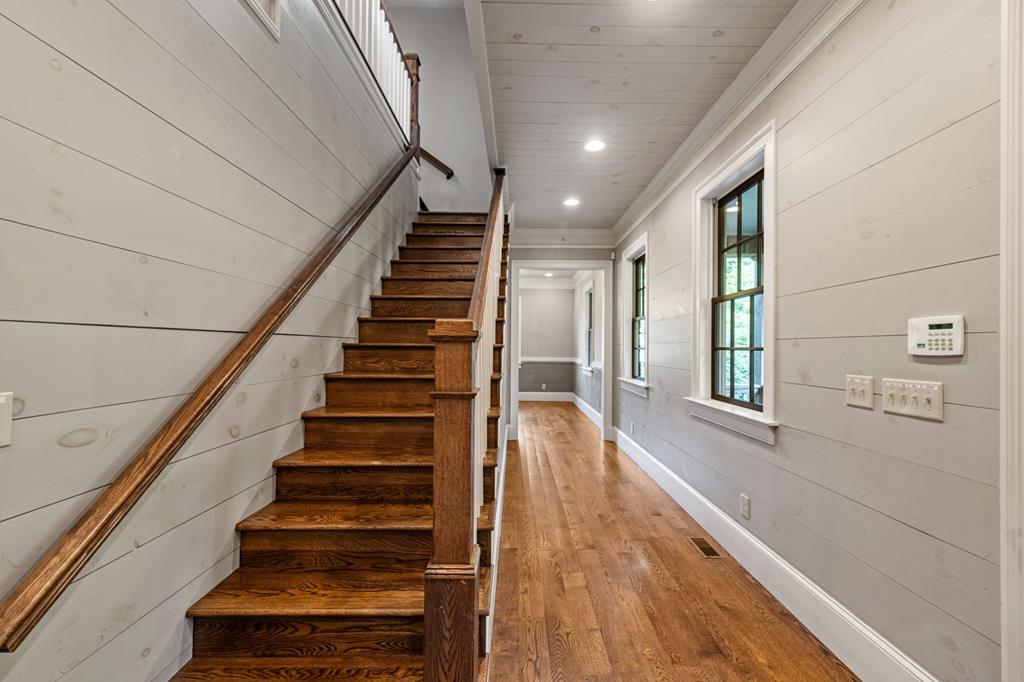 290 Old Anderson Creek