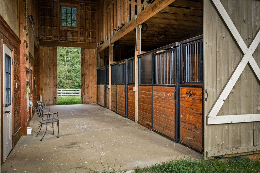 290 Old Anderson Creek