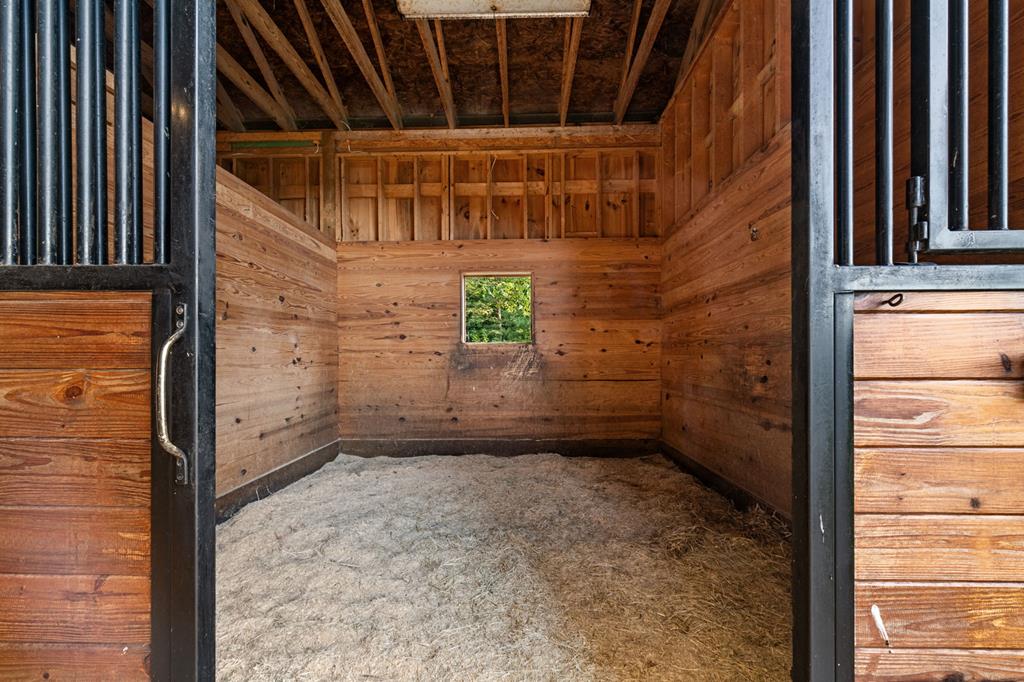 290 Old Anderson Creek