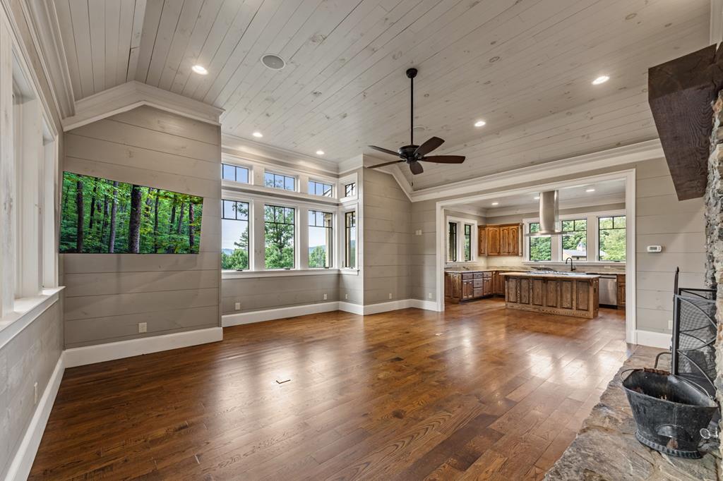 290 Old Anderson Creek