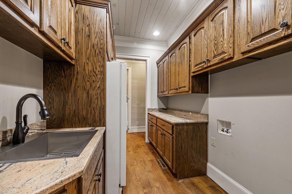 290 Old Anderson Creek