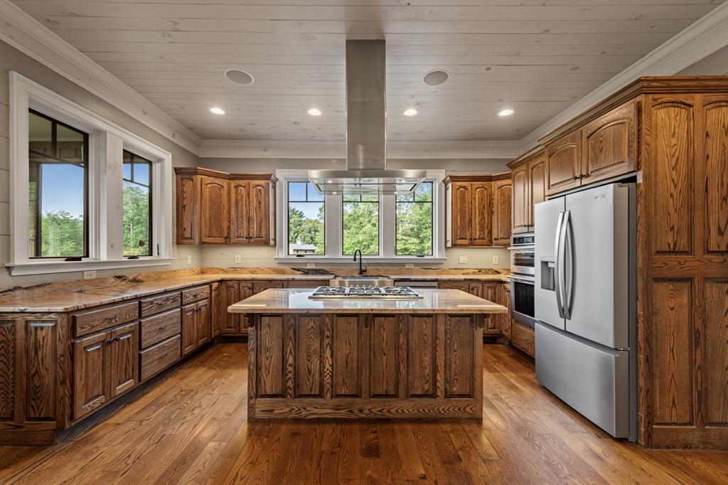 290 Old Anderson Creek