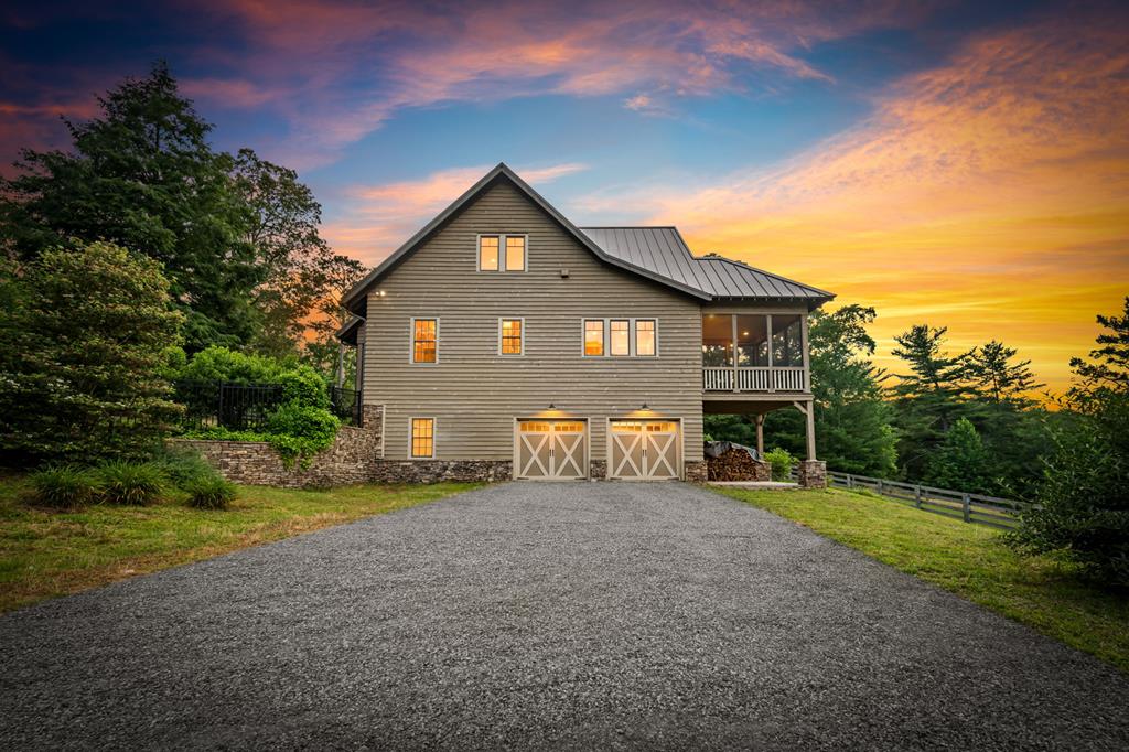 290 Old Anderson Creek
