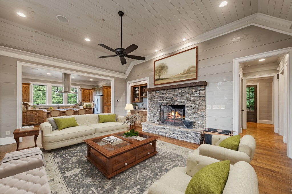 290 Old Anderson Creek