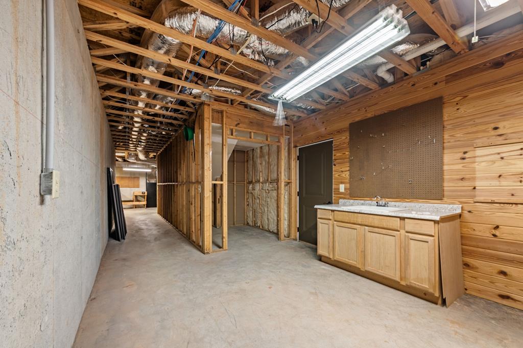 290 Old Anderson Creek