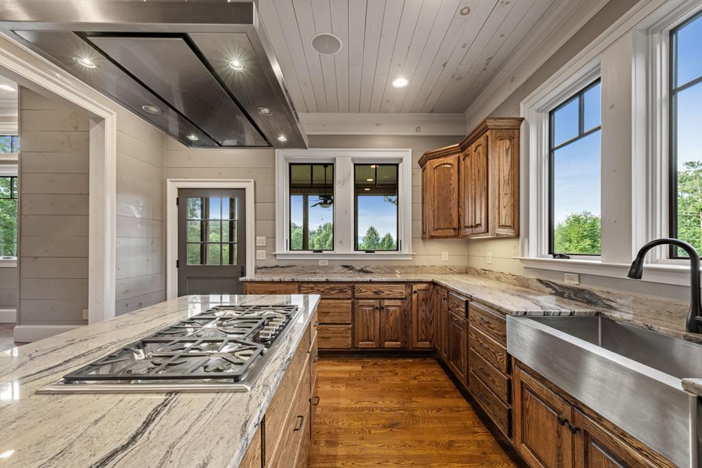 290 Old Anderson Creek