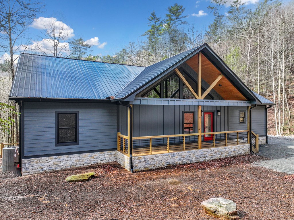 641 Bryant Farm Lane
