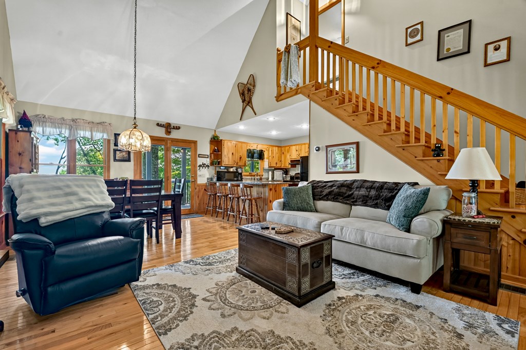 388 Walnut Ridge