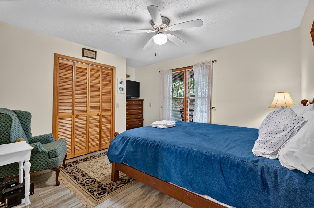 388 Walnut Ridge