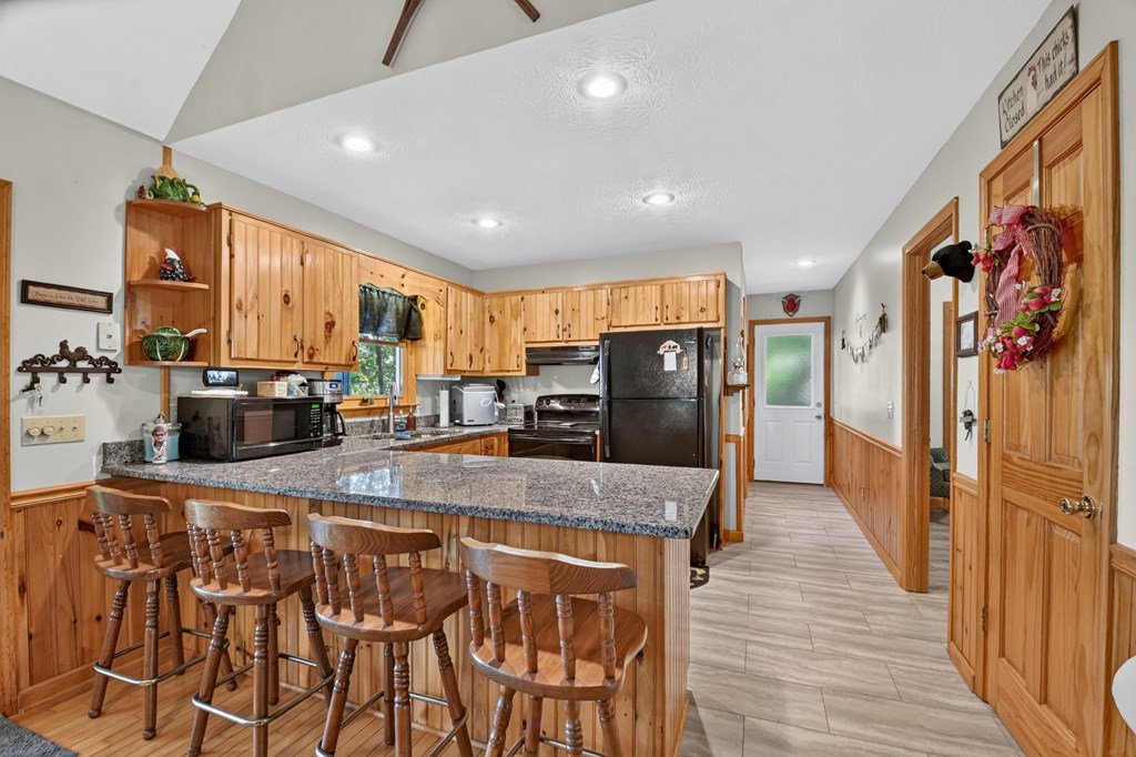 388 Walnut Ridge