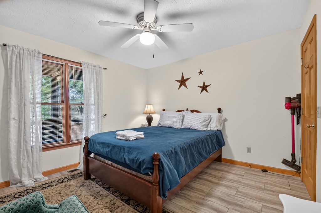 388 Walnut Ridge